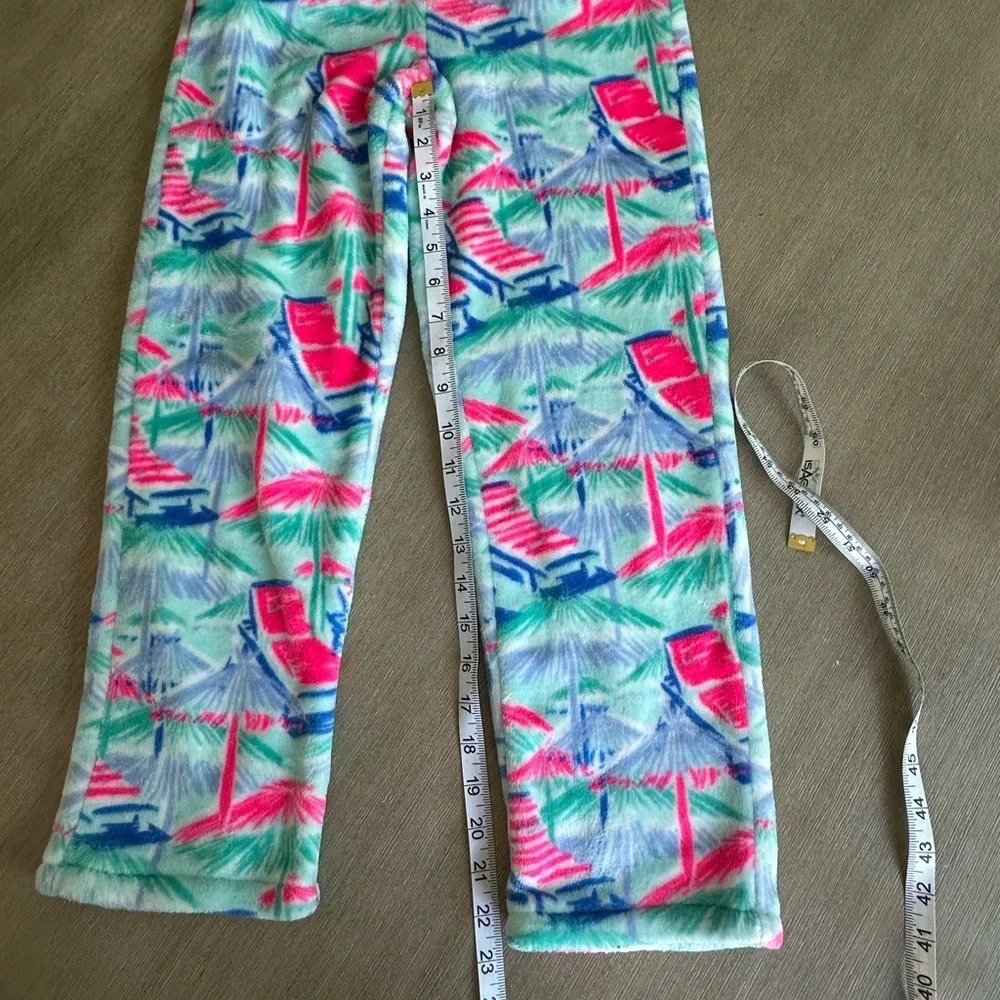 Vineyard Vines Pink and Blue Fleece medium 10-12 girls Pants